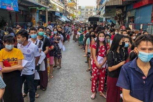 Covid-19: Anh thành 'danh sách đen', Thái Lan ngồi trên lửa vì ổ dịch mới