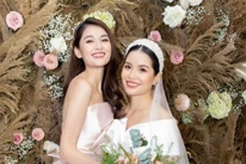 Á hậu Thùy Dung mừng chị gái kết hôn