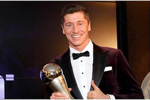 Chiếc giày Vàng châu Âu 2020/21: Lewandowski lên số 1, Ronaldo và Salah vào top 10