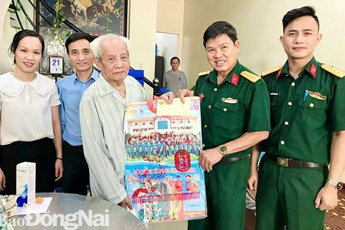 Nhiều hoạt động nhân kỷ niệm 76 năm Ngày thành lập QĐND Việt Nam