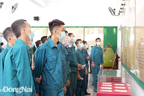 1,2 ngàn lượt khách đến tham quan Bảo tàng Đồng Nai