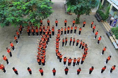 Tuyên truyền biển đảo, truyền thống quân đội cho gần 3.000 giáo viên, học sinh