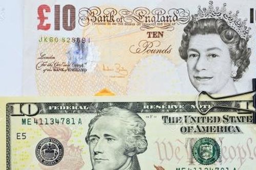 GBP/USD giảm mạnh do nỗi lo về biến chủng COVID-19 mới