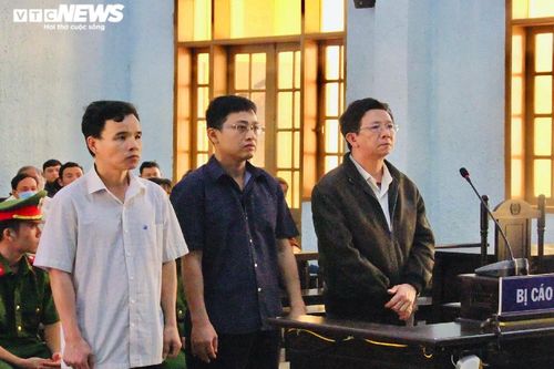 Tham ô tiền xây nghĩa trang, nguyên chủ tịch huyện cùng thuộc cấp lãnh án