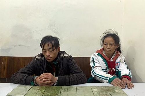 Bắt đối tượng vận chuyển 7 bánh heroin