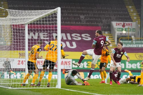 Wolverhampton gây thất vọng tại Premier League