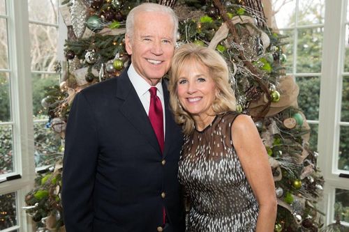 Giáng sinh đặc biệt của gia đình ông Biden trước khi đến Nhà Trắng