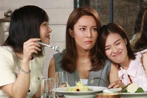 Nghệ sĩ TVB bị vắt kiệt sức lực như thế nào?