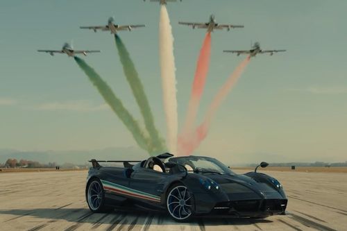 Pagani giới thiệu siêu xe Huayra Tricolore giá hơn 6,7 triệu USD