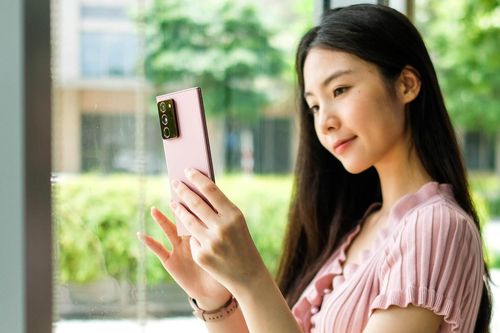 Một số người dùng điện thoại Samsung ở VN vừa nhận được Android 11