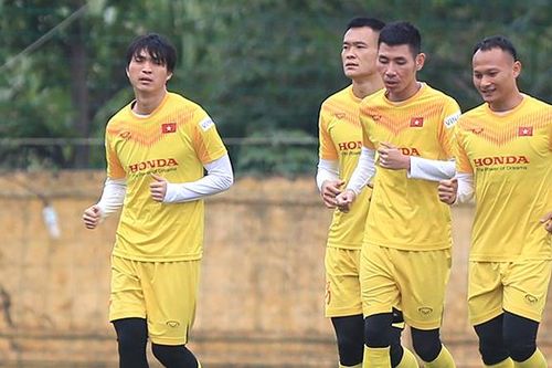 HLV Park Hang Seo 'ra tay' với học trò trên sân tập