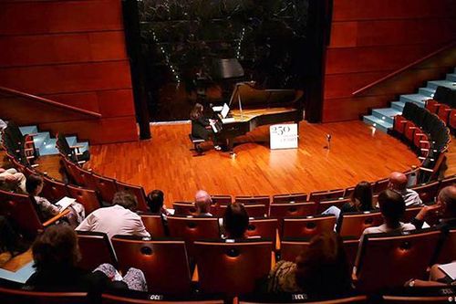 Khi âm nhạc Beethoven chiến đấu với bệnh dịch