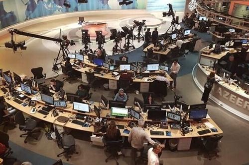 Nhiều nhà báo hãng Al Jazeera bị theo dõi điện thoại