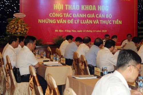 Đánh giá cán bộ phải công tâm, khách quan
