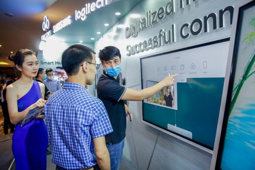 Những sản phẩm Samsung phục vụ đắc lực cho họp trực tuyến của doanh nghiệp