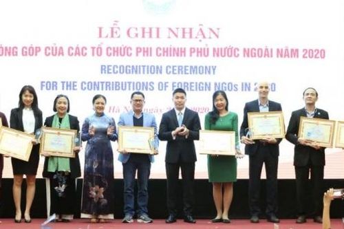 Vinh danh 50 tổ chức phi chính phủ nước ngoài đóng góp tích cực cho Việt Nam trong năm 2020