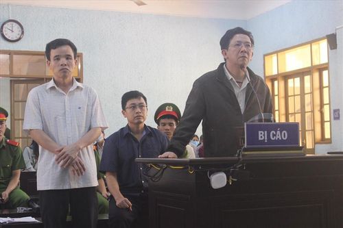 Tham ô 524 triệu đồng, nguyên chủ tịch huyện lĩnh 15 năm tù