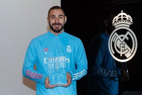Benzema lần đầu vượt Messi, ẵm giải uy tín nhất La Liga
