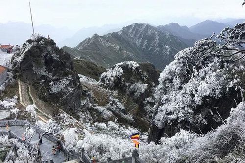 Du lịch Tết Dương lịch: Hứng gió lạnh miền Bắc hay phơi nắng phương Nam