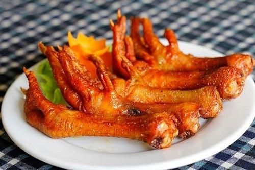 Chân gà nướng mật ong dai mềm, thấm vị