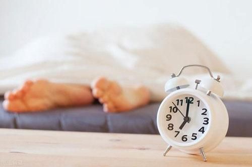 Người sống thọ thường thích làm 4 việc sau khi thức dậy và ăn 5 thực phẩm giúp ngăn ngừa lão hóa
