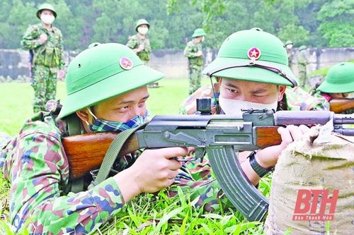 Lực lượng vũ trang tỉnh phát huy truyền thống 76 năm xây dựng, chiến đấu và trưởng thành của Quân đội Nhân dân Việt Nam