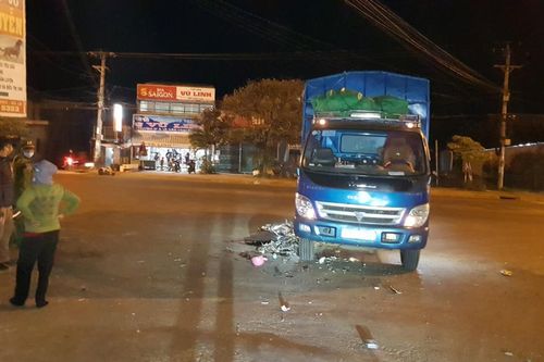Pleiku: Va chạm với xe tải, nam thanh niên tử vong