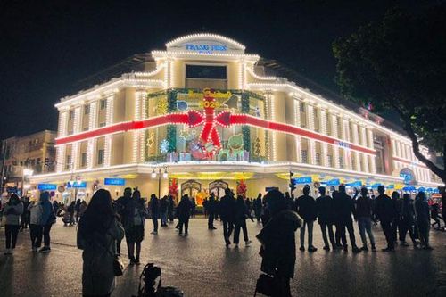Mở cửa hàng miễn thuế tại Tràng Tiền Plaza để thu hút khách du lịch