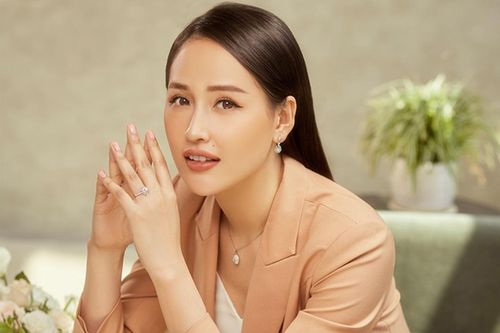 Mai Phương Thúy thay đổi phong cách thế nào sau khi đăng quang?