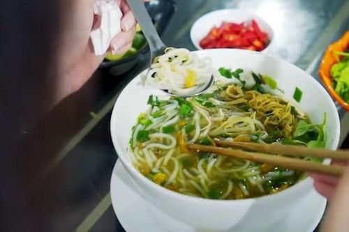 Món bún thang lươn lạ miệng ở Hưng Yên