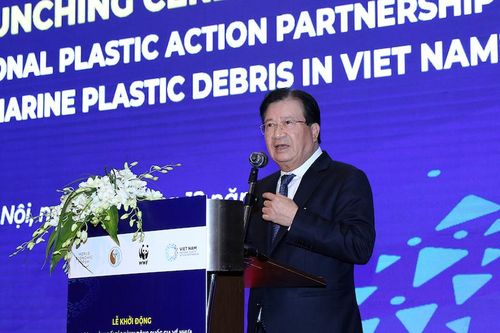 Phó Thủ tướng Chính phủ Trịnh Đình Dũng: Đã đến lúc cần hành động quyết liệt về sản xuất và tiêu dùng sản phẩm nhựa