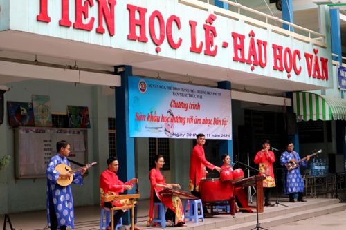 Âm nhạc dân tộc: Phải hiểu thì mới thích, mới yêu