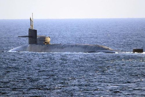 Mỹ điều máy bay, tàu ngầm 'dằn mặt Iran'