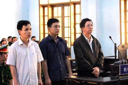 Tham ô tài sản, nguyên Chủ tịch huyện Đức Cơ lĩnh 15 năm tù
