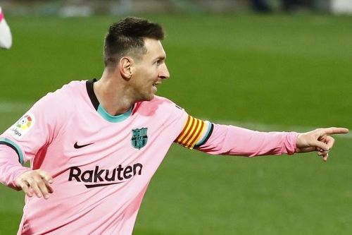 Messi lập kỷ lục trong trận thắng 3-0 của Barca