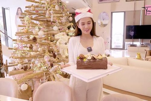 Nhiều sao Việt mạnh tay chi tiền trang hoàng nhà cửa dịp Noel