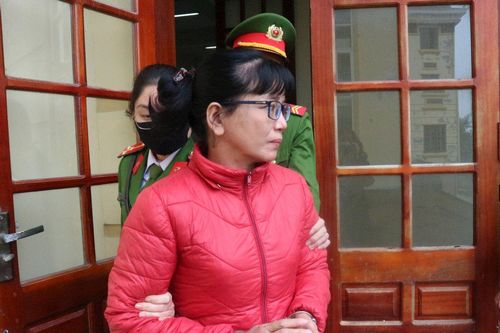 Lừa 'chạy' vào các bệnh viện, chiếm đoạt hơn 2,7 tỷ đồng của các bị hại