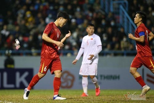 Xuân Trường, Đức Chinh giúp ĐT Việt Nam thắng nhọc U22