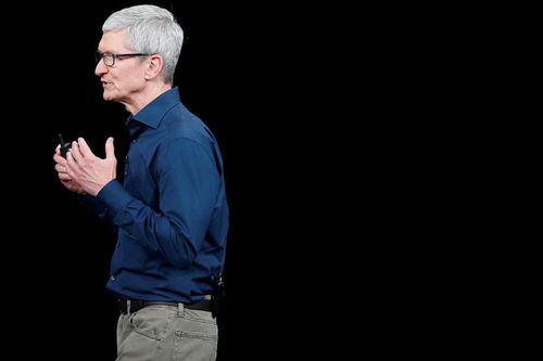 Elon Musk: 'Apple từ chối mua Tesla vào những ngày đen tối nhất'