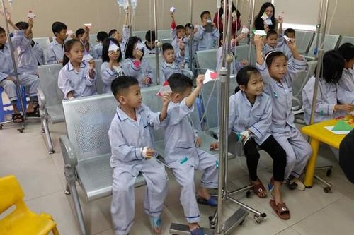 Điều khát khao gửi đến ông già Noel của các bệnh nhi