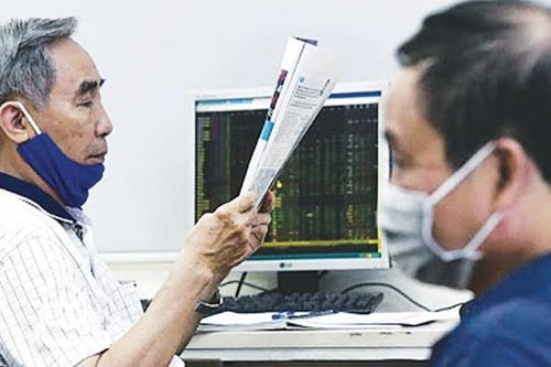 Giải mã đà tăng nóng của chứng khoán năm 2020
