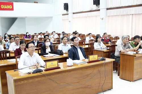 Thủ tướng Chính phủ Nguyễn Xuân Phúc dự và chỉ đạo công tác tư pháp