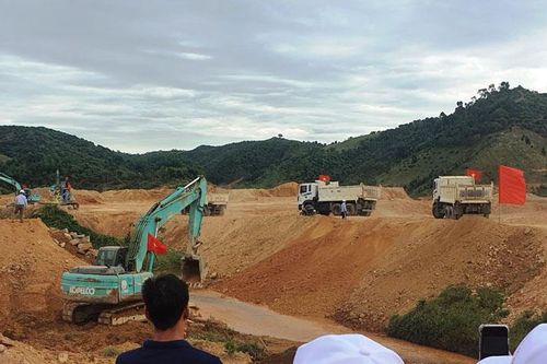 Chặn dòng phục vụ thi công dự án hồ chứa nước Đạ Sị