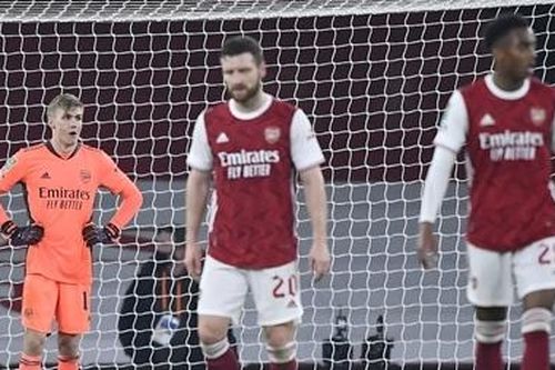 Pháo thủ lại thua muối mặt trước ManCity