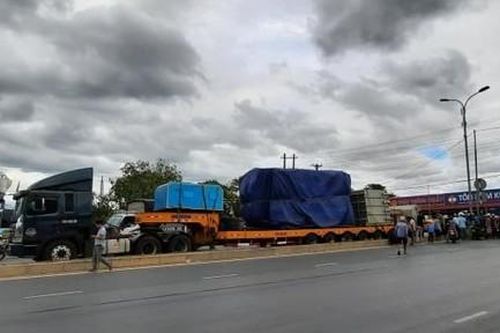 Nữ sinh lớp 10 bị xe đầu kéo cán tử vong thương tâm trên đường đi học