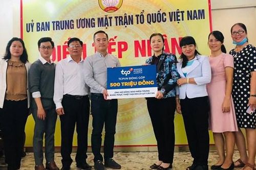 MTTQ Việt Nam tiếp nhận 500 triệu đồng ủng hộ đồng bào miền Trung