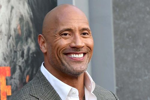 The Rock làm gì với khối tài sản 320 triệu USD?