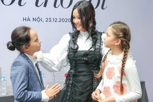 Hồng Nhung nói về bạn trai ngoại quốc