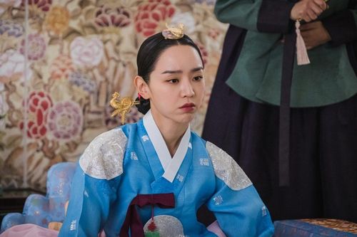 'Mr. Queen' từng đóng tình địch của Nhã Phương