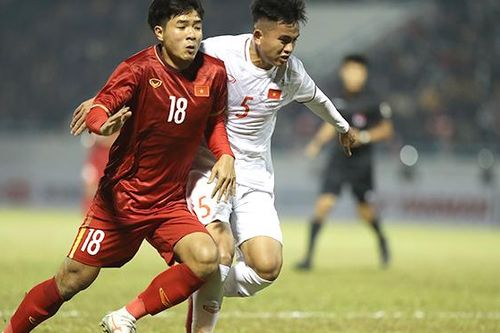 Tuyển Việt Nam khổ với đàn em U22